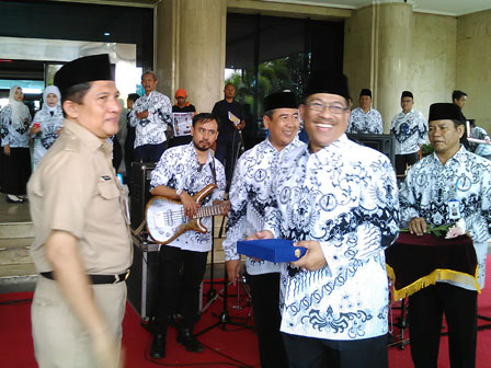 Pencarian PGRI Toraja Utara - Persatuan Guru Republik Indonesia Cabang Toraja Utara
